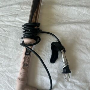 L'Ange Hair Curling Wand in Pink